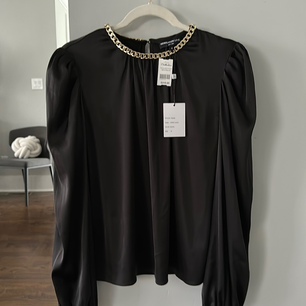 NWT generation love size med. gold detail